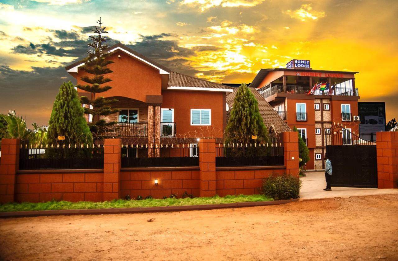 Homey Lodge 库马西 外观 照片
