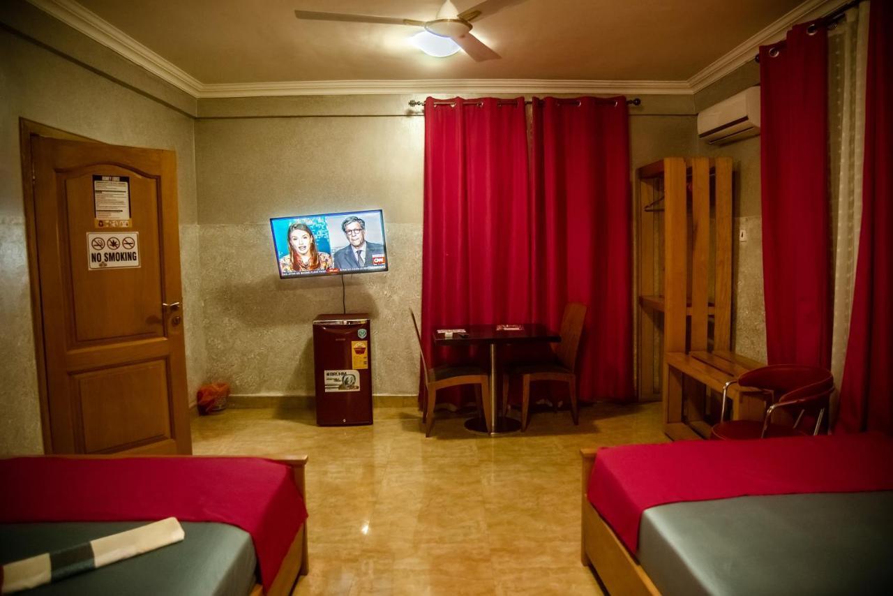 Homey Lodge 库马西 外观 照片