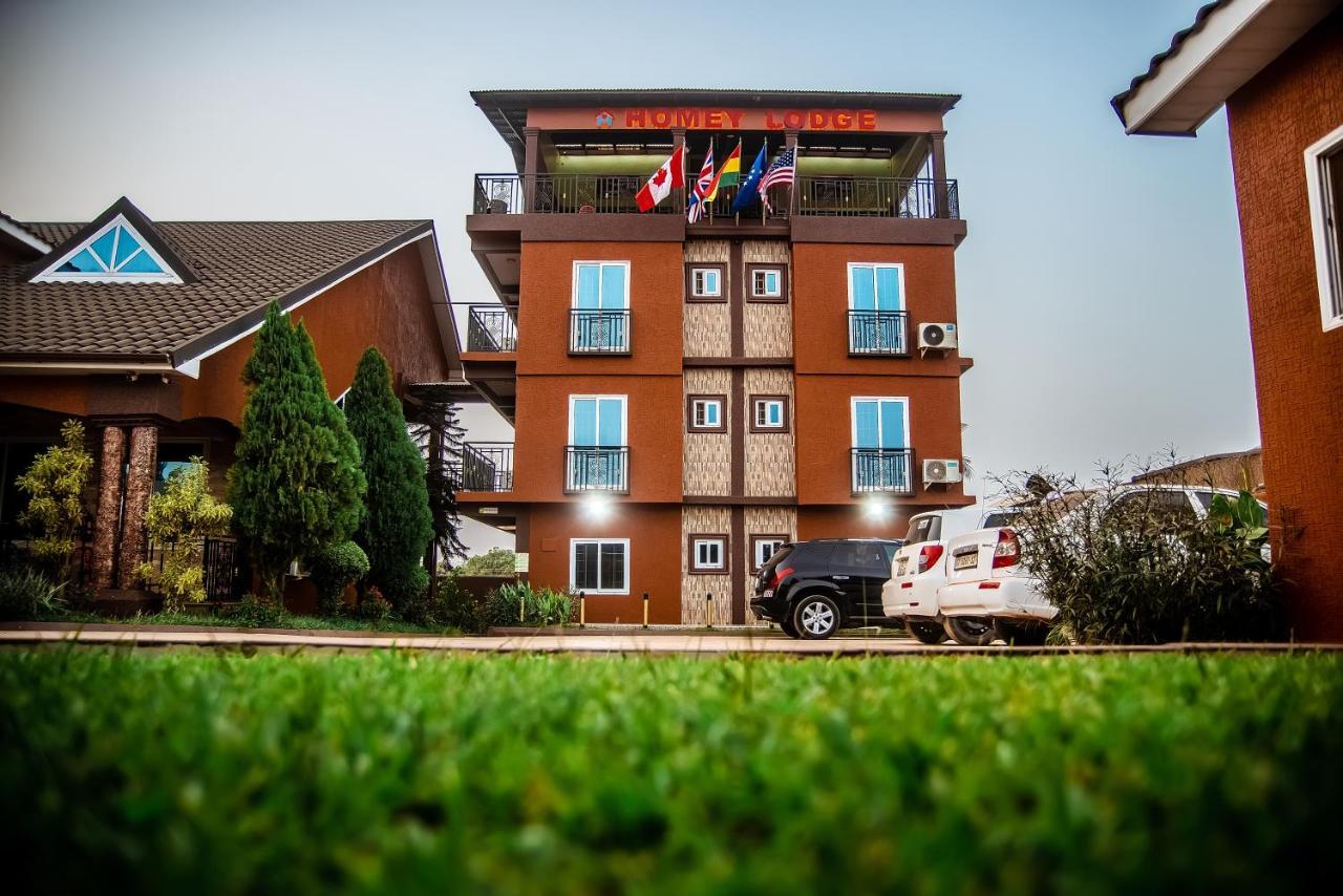 Homey Lodge 库马西 外观 照片