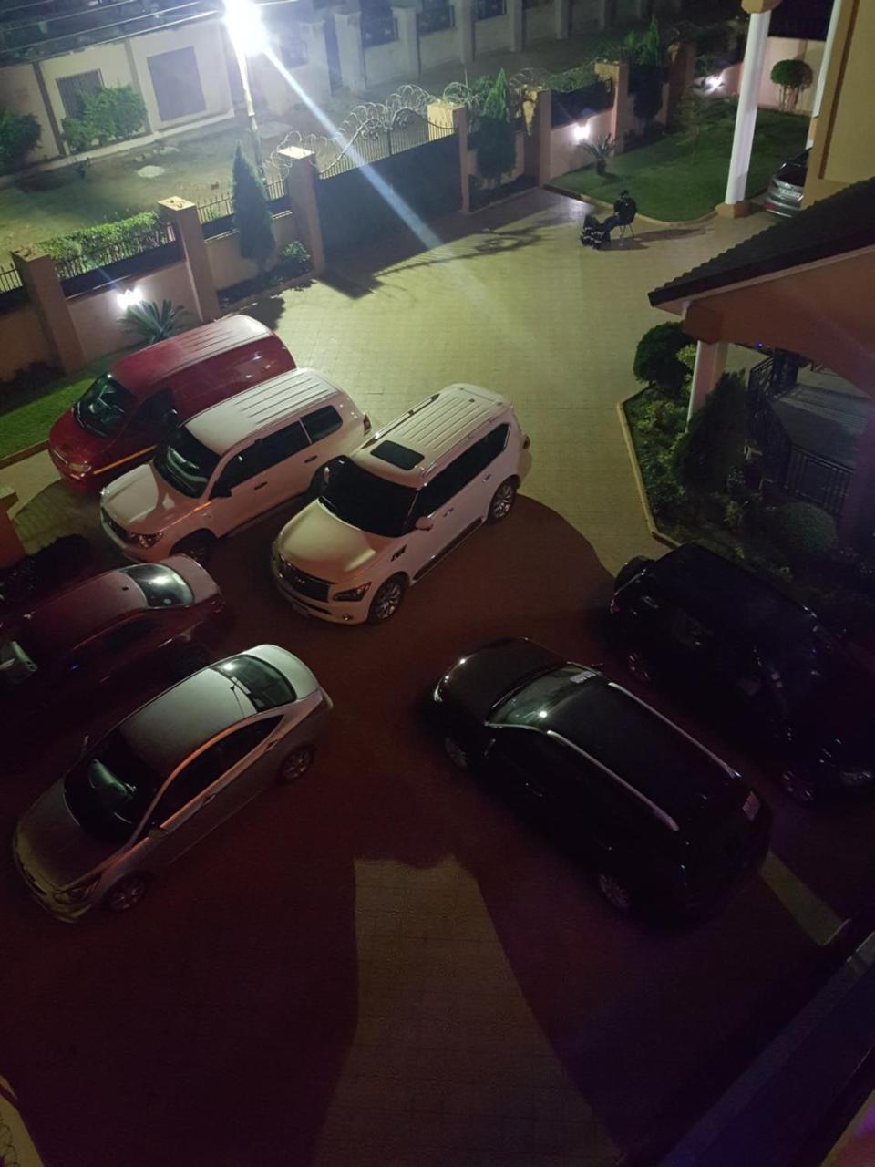 Homey Lodge 库马西 外观 照片