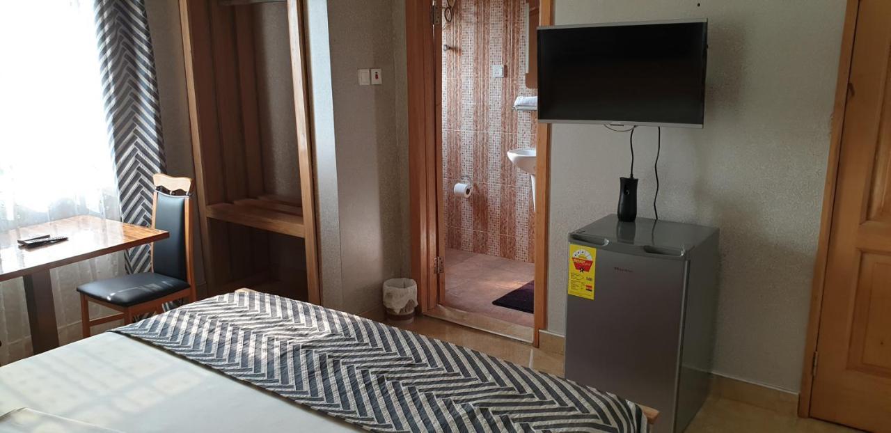 Homey Lodge 库马西 外观 照片